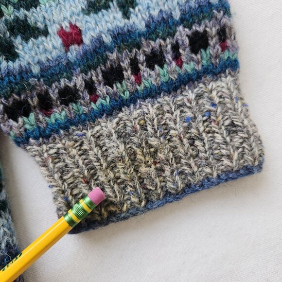 Vintage L.L. Bean Pure Wool Cardigan Sweater Floral Fair Isle Cottagecore Cabin - Picture 7 of 13